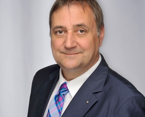 Dr-Michael-Cremer Portrait Dr. Michael Cremer
