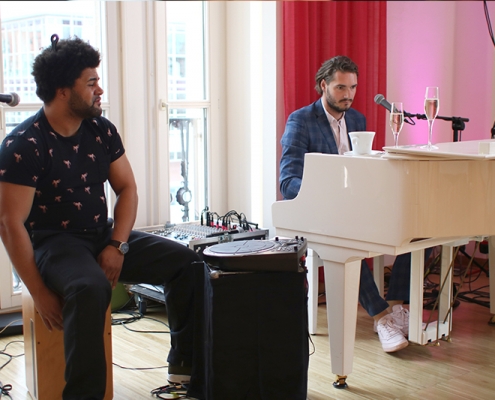 Blogger Event Live Musik Live Musik Duo am Klavier