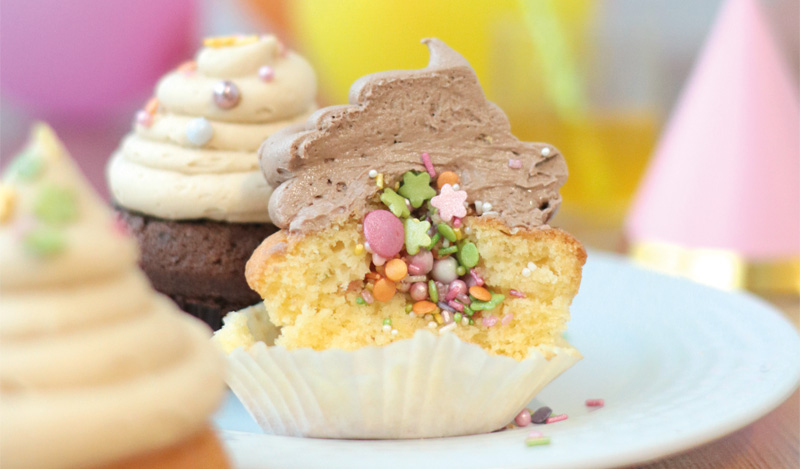 Viba_Nougat_Pinata_Cupcakes