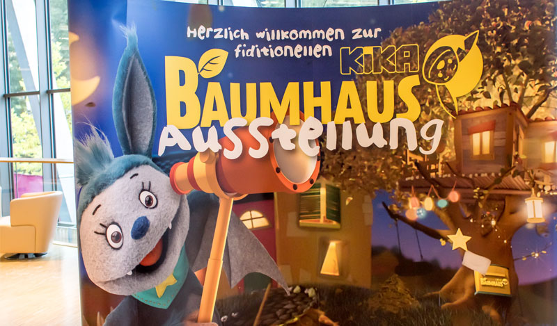 ausstellung-nougat-welt Eingang zur KiKA-Baumhaus Ausstellung in der Viba Nougat-Welt