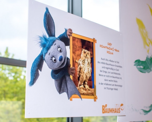 infotafeln-ausstellung Infotafel mit Fidi und Uhu Bubu