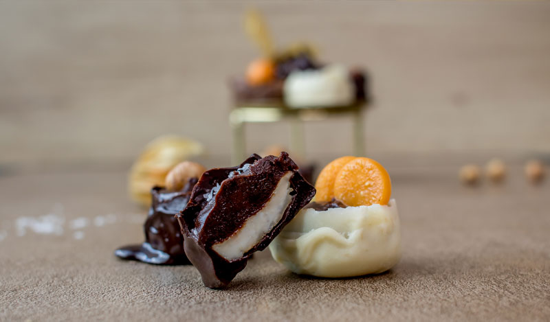 Nougat-Petits-Fours Petits Fours mit Nougat-Ziegenkäse