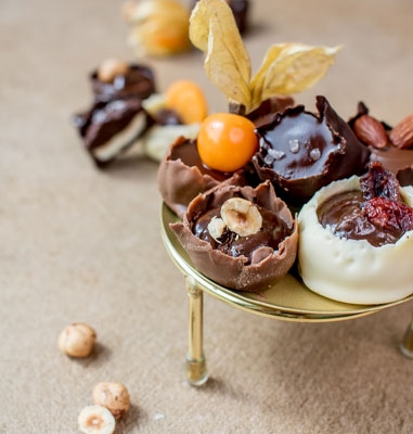 Petits Fours mit Nougat-Ziegenkäse