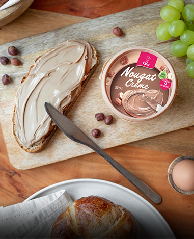 Royal Nougat Creme auf dem Frühstückstisch
