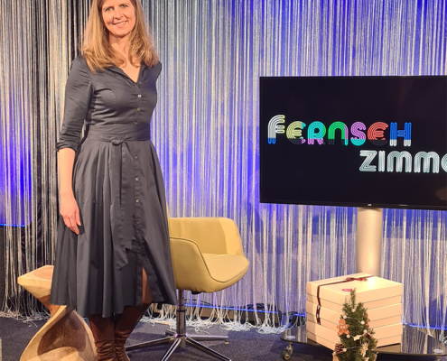 Fernsehzimmer Corinna Geschäftsführerin Corinna Wartenberg im Fernsehzimmer