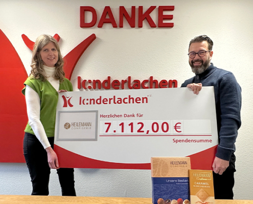 Spendenübergabe Kinderlachen Spendencheckübergabe kinderlachen