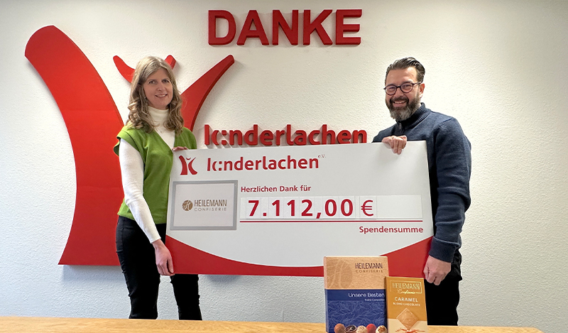 Spendenübergabe Kinderlachen Spendencheckübergabe kinderlachen