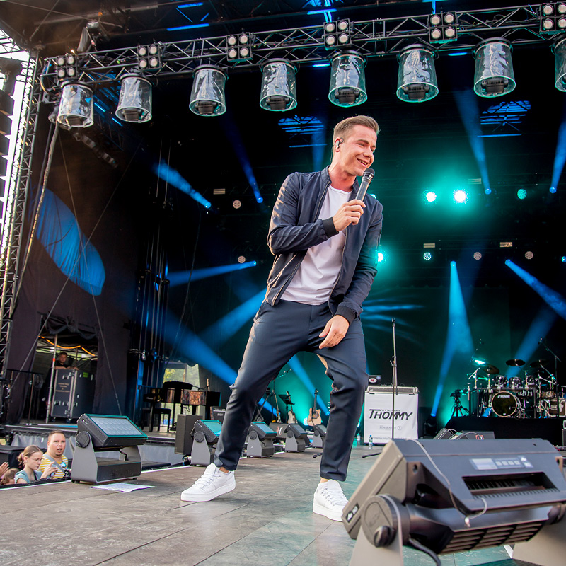 Eric Philippi Eric Philippi rockt die Viba-Arena