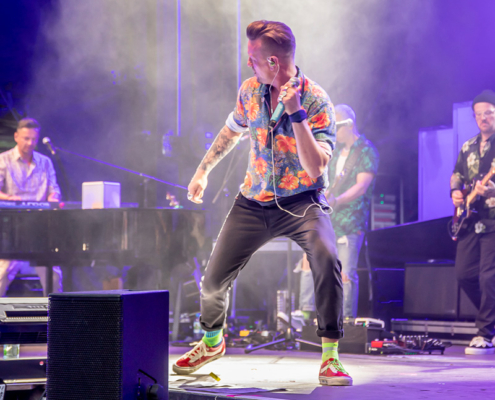 Ben Zucker Ben Zucker rockt die Bühne