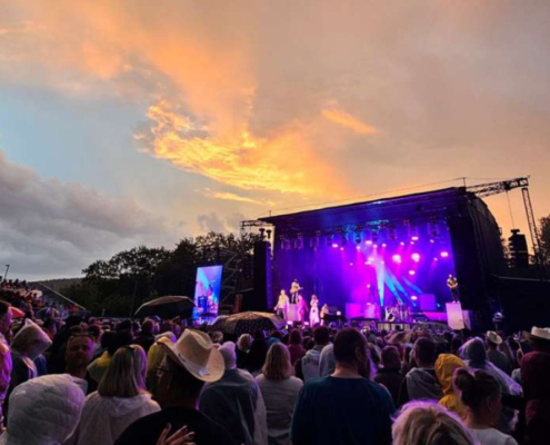 Viba-Arena bei Sonnenuntergang Die Viba-Arena in Schmalkalden bei Sonnenuntergang