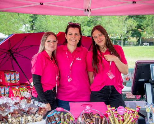 Nougat-Stand Viba-Team verkauft Nougat am Stand