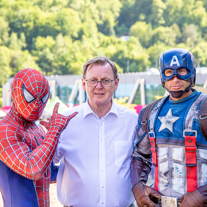 Gruppenfoto Hier ist einer berühmter als der andere