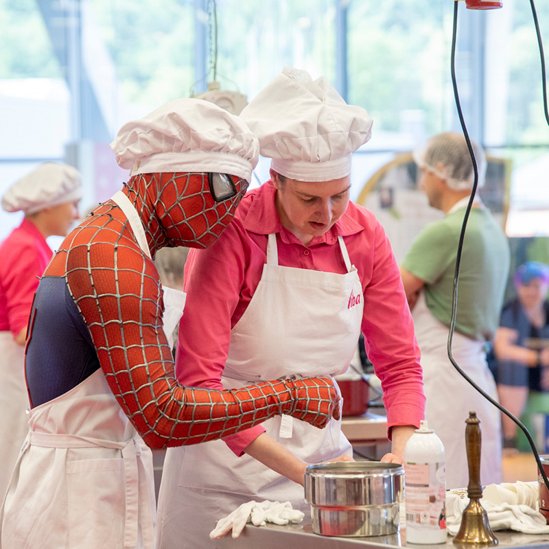 Confiserie-Kurs mit Spiderman Confiserie-Kurs mit Spiderman