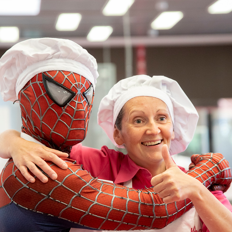 Spiderman Spiderman und Viba Confiseurin Wendy
