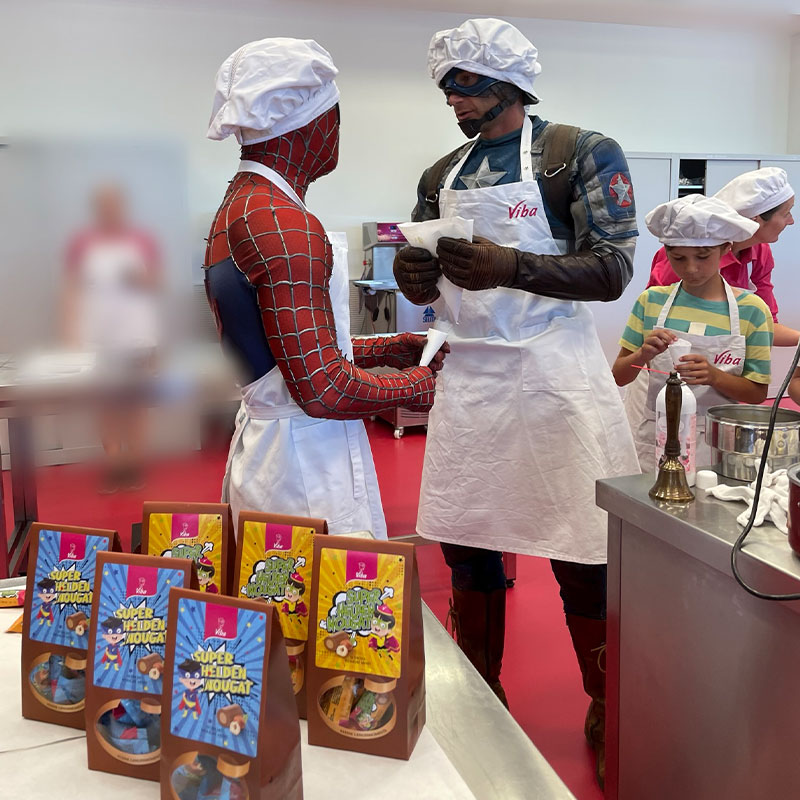 Spiderman-und-Captain-America Confiserie-Kurs mit Superhelden