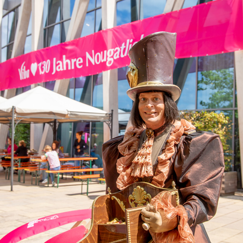 Monsieur Chocolat Monsieur Chocolat steht vor der Nougat-Welt