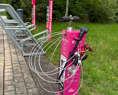 Fahrrad Reparaturstation Fahrrad Reparaturstation neben der Nougat-Welt
