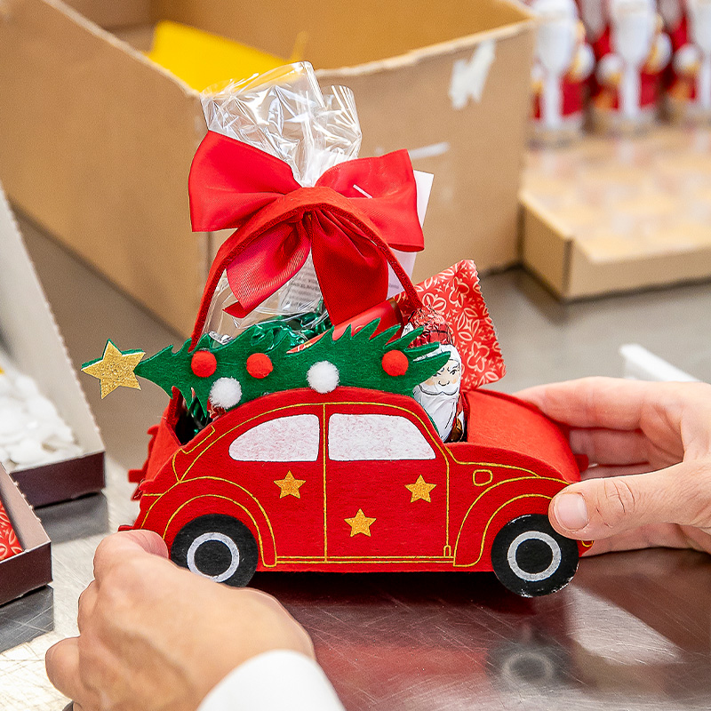 Weihnachtliches Präsent für HUSSEL Weihnachtliches Präsent für HUSSEL