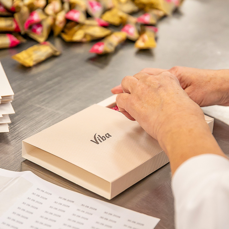 Viba Präsent Viba Präsent mit Nougat Minis